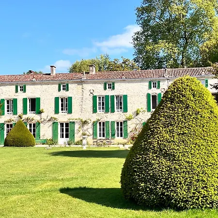 Holiday home Maison De Maitre Au Calme Avec Piscine 18 Couchages *